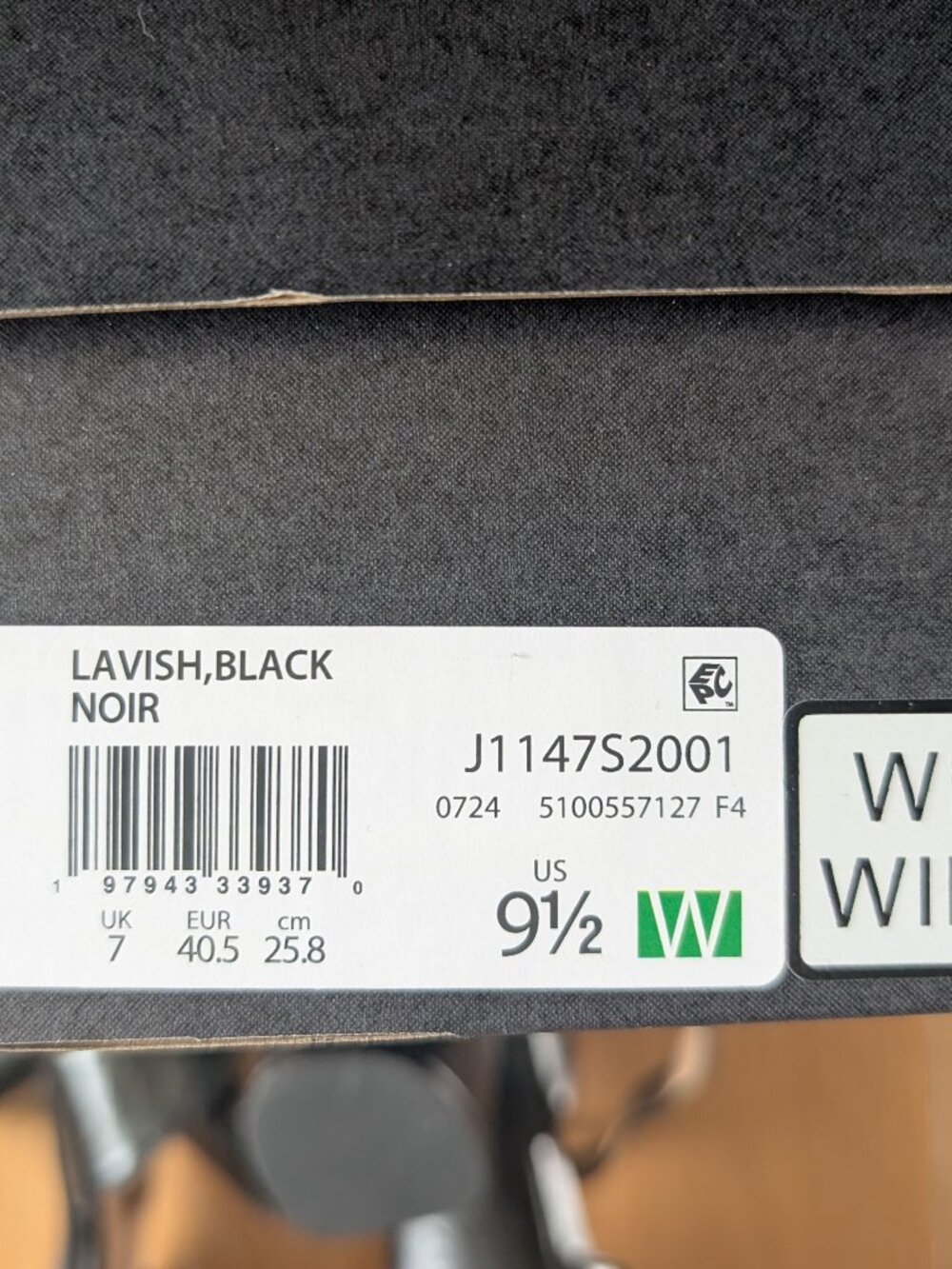 Naturalizer Lavish Black Mary Jane Block Heel Pumps Gold Detail Wide Width 9.5W - Picture 8 of 8